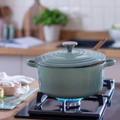 Habitat 3.3 Litre Cast Iron Casserole Dish - Green -Household Items Sale 1258394 R Z002C