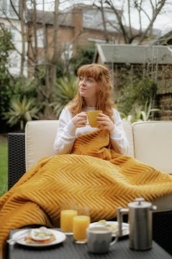 Dreamland Deluxe Velvet Mustard Heated Throw - Large -Household Items Sale 4844994 R Z014A