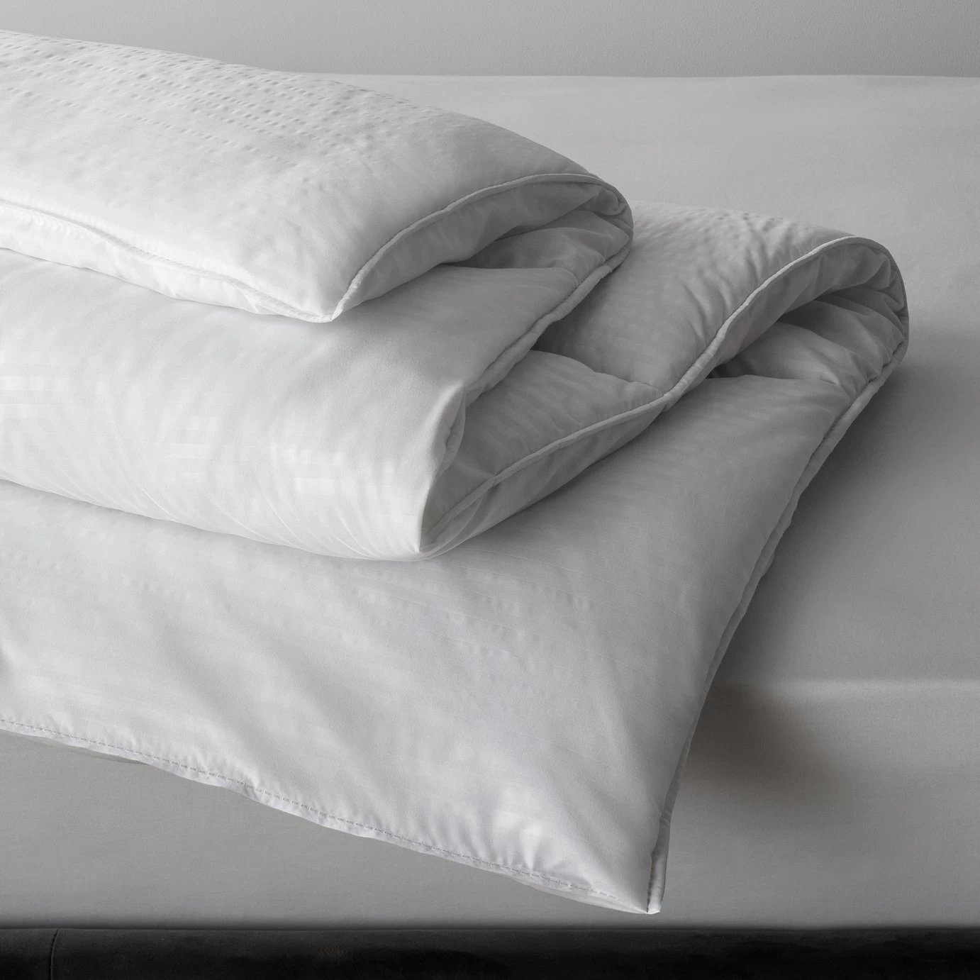 Habitat Feels Like Down 10.5 Tog Duvet - Double 8 Habitat Feels Like Down 10.5 Tog Duvet - Double - Image 6