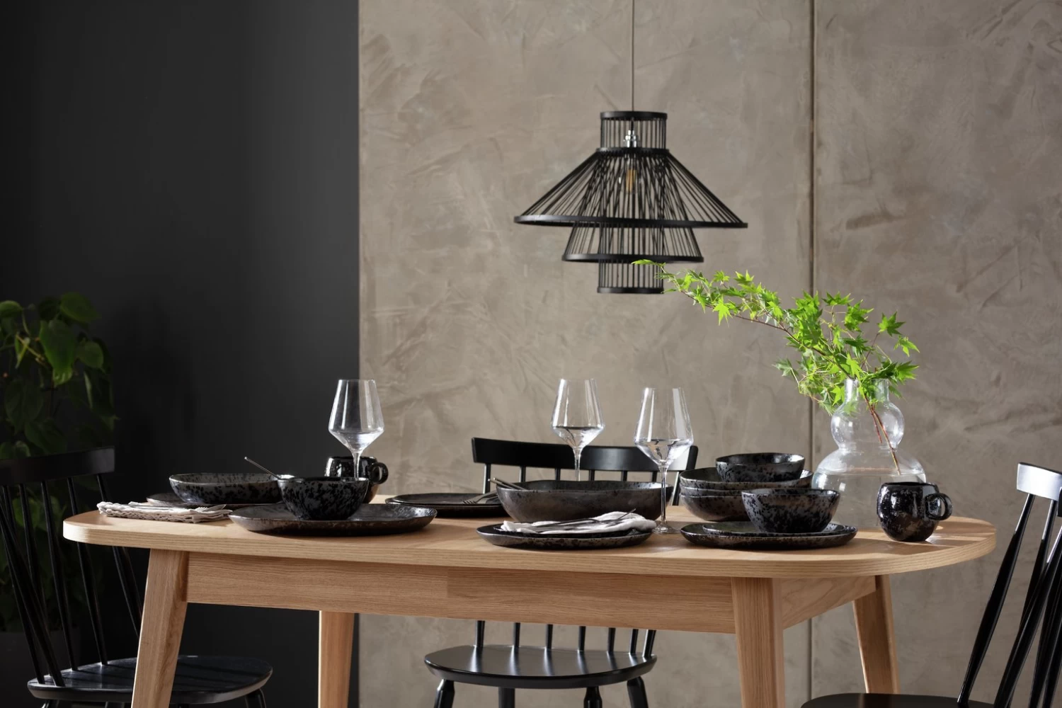 Habitat Preto 12 Piece Stoneware Dinner Set - Black 11 Habitat Preto 12 Piece Stoneware Dinner Set - Black - Image 9