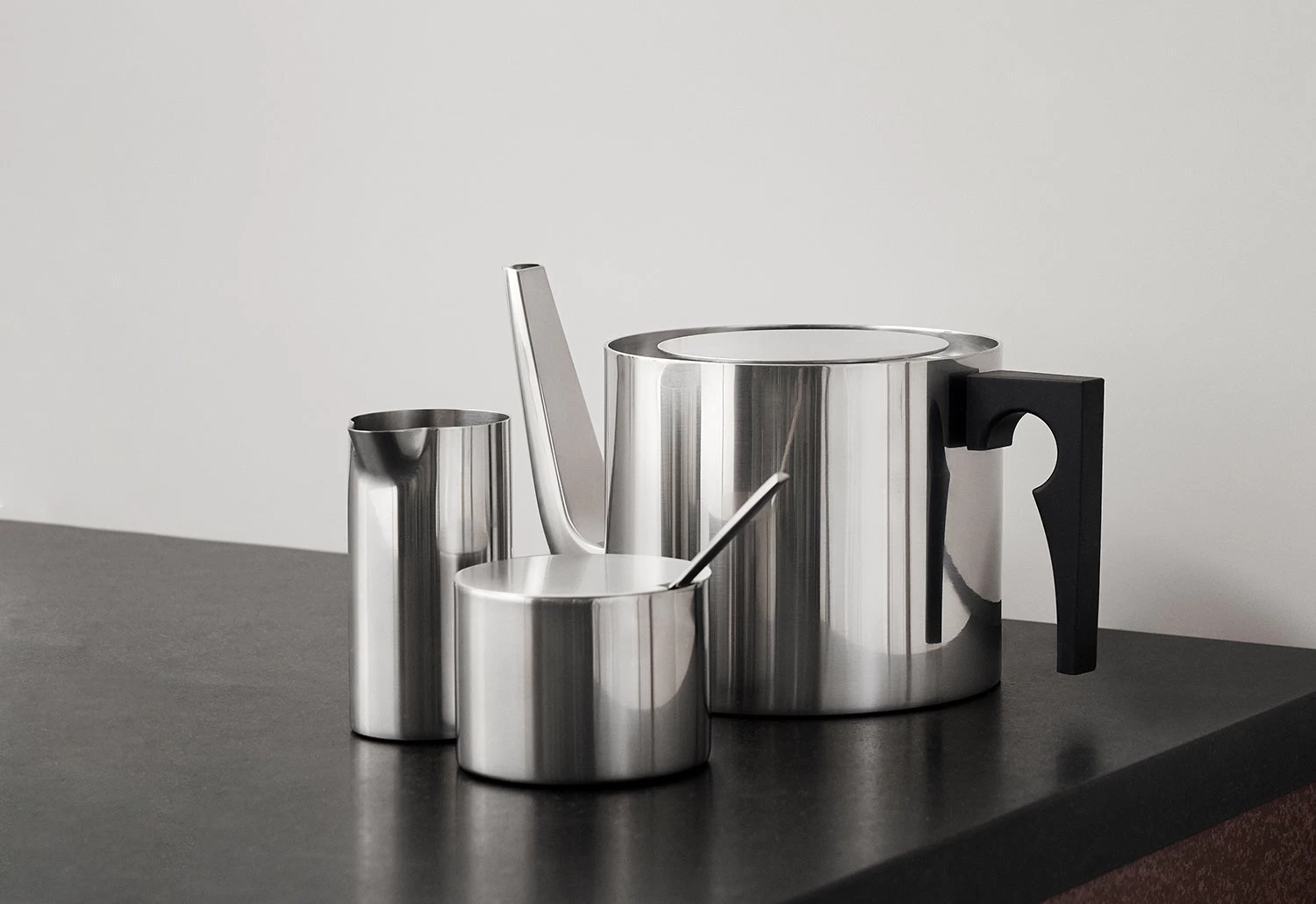 Stelton Arne Jacobsen Teapot, 1967 4 Stelton Arne Jacobsen Teapot, 1967 - Image 2